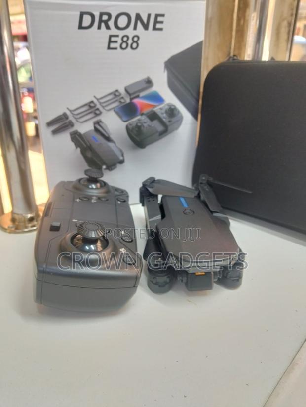 E88 Wifi FPV Foldable Drone With One-Key Return Altitude Hold - thumbnail 3