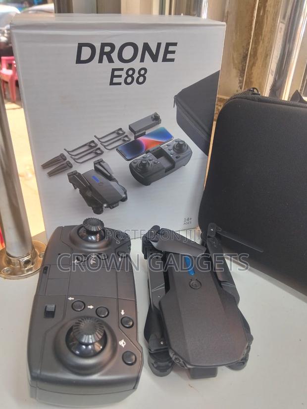 E88 Foldable Drone With Hd Camera, Gesture Control App FPV - thumbnail 3