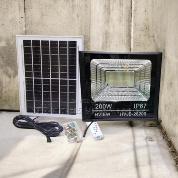 Easy Installation 200w Watts Ip67 Dusk to Dawn Led Solar Flood Light