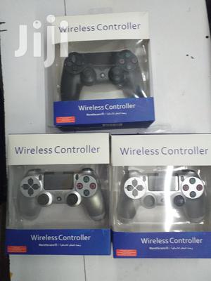 Ps4 Pads / Ps4 Controllers/Dual Shock 4 - main view