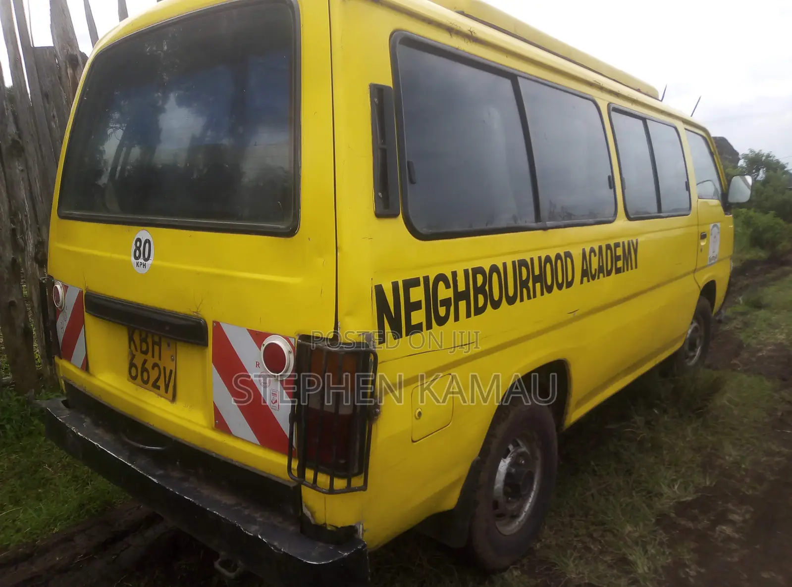 Nissan Caravan (Urvan) 2009 Yellow