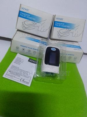 Fingertip Pulse Oximeter - thumbnail 2