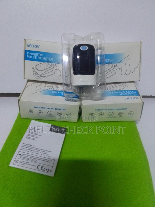 Fingertip Pulse Oximeter - thumbnail 3