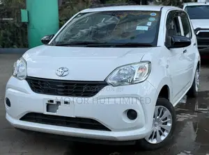 Toyota Passo 1.0 FWD 2018 White