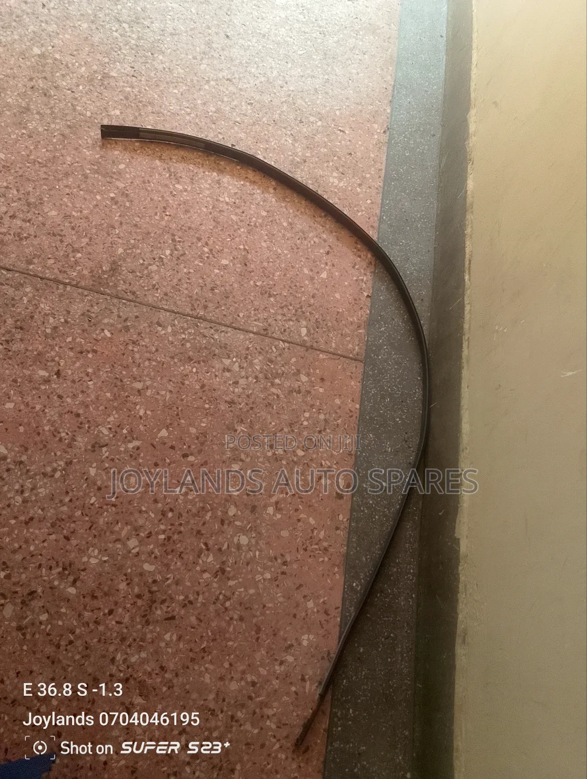 Harrier 2015 Roof Moulding