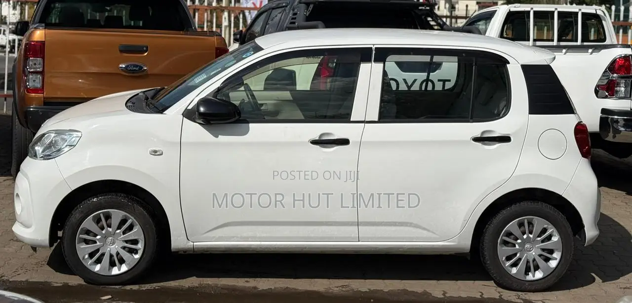 Toyota Passo 1.0 FWD 2018 White
