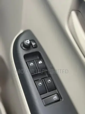 Toyota Passo 1.0 FWD 2018 White