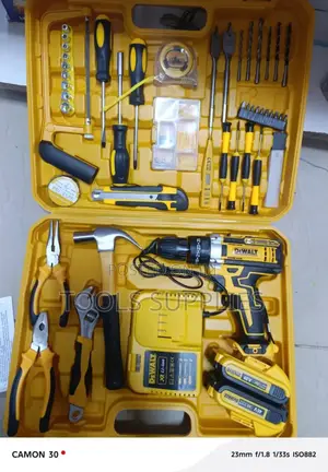 Dewalt Cordless Drill Set/Drill Set