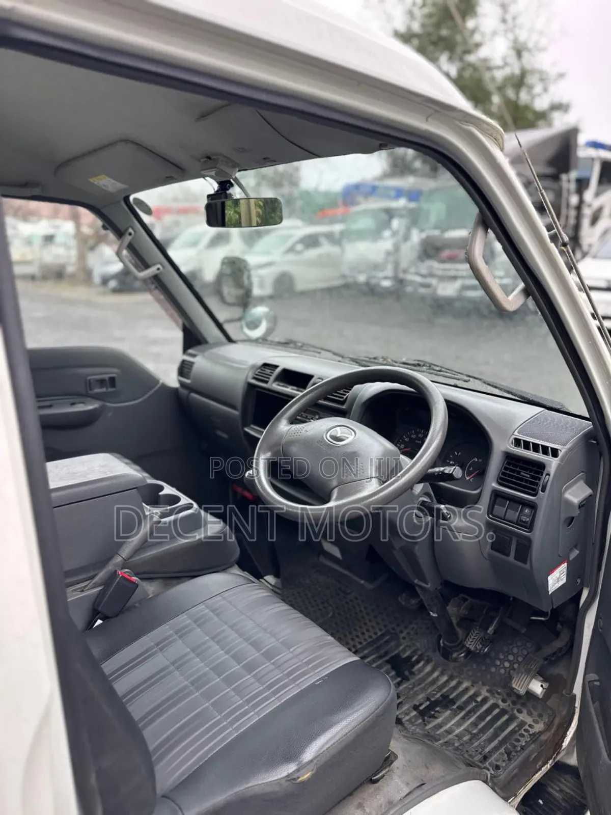 Mazda Bongo Pick 2019 White