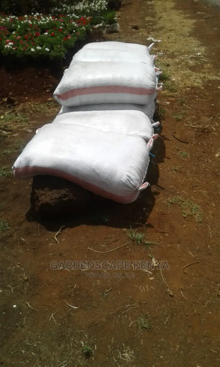 Manure for Gardening Farms