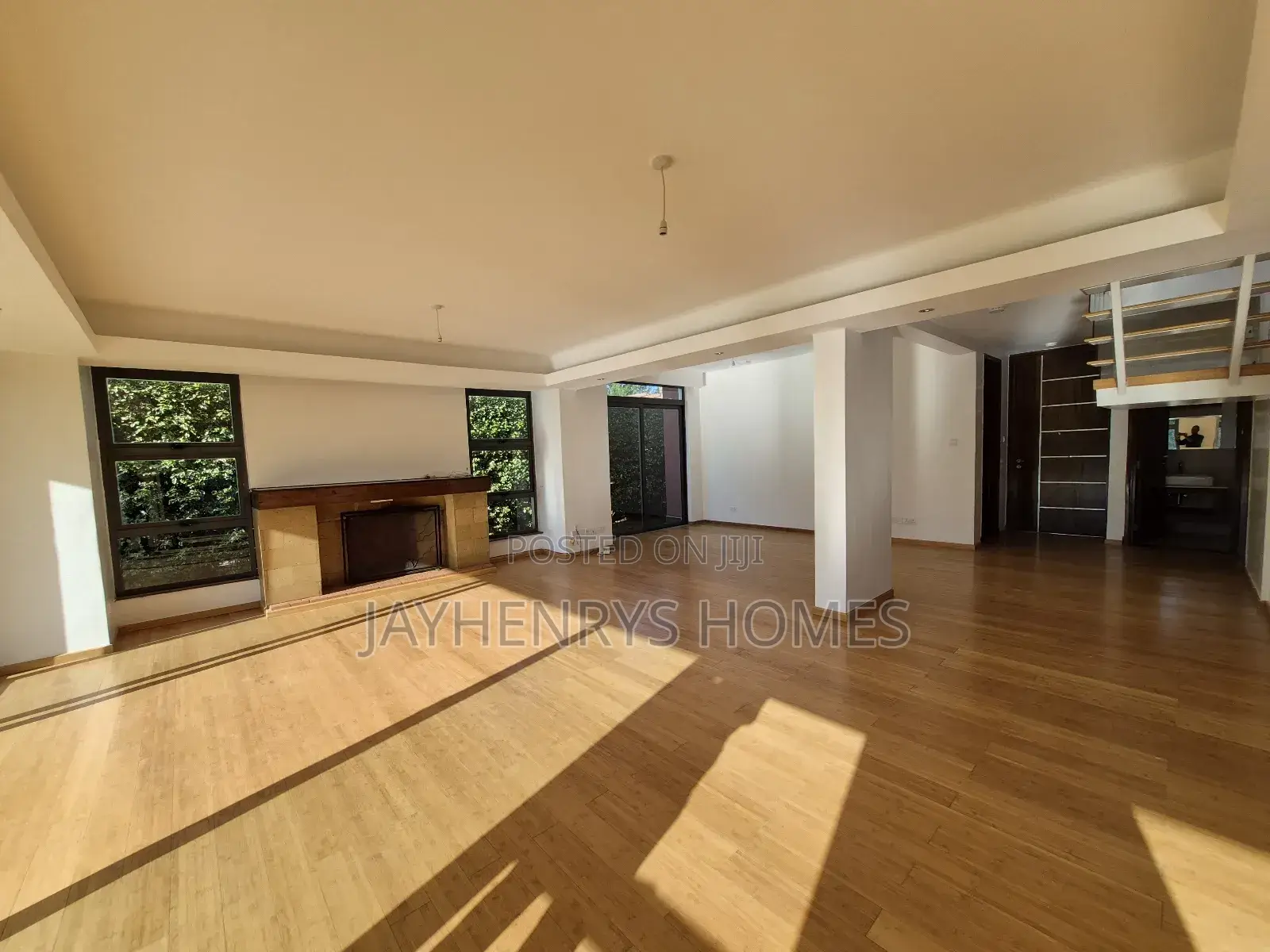 4bdrm House in Ridgeways for sale