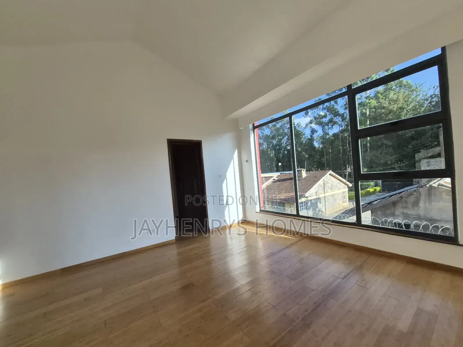 4bdrm House in Ridgeways for sale