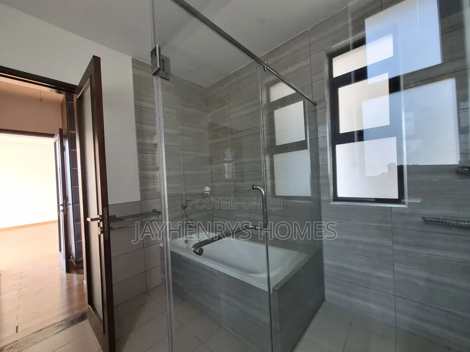 4bdrm House in Ridgeways for sale