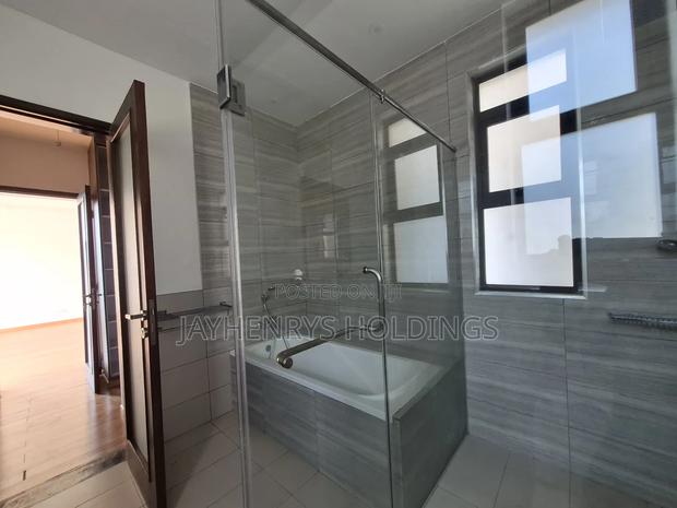 4bdrm House in Ridgeways for sale - thumbnail 15