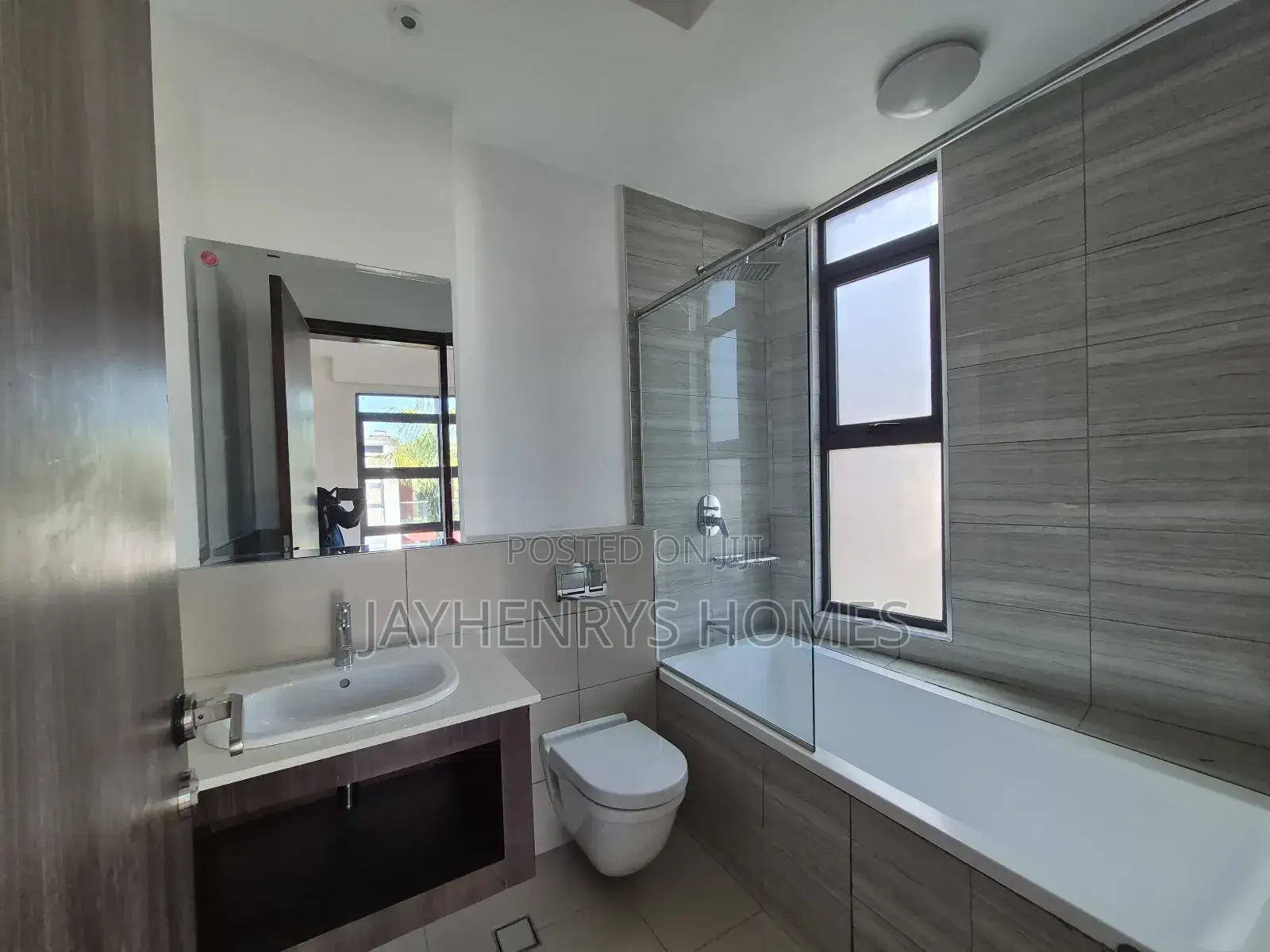 4bdrm House in Ridgeways for sale