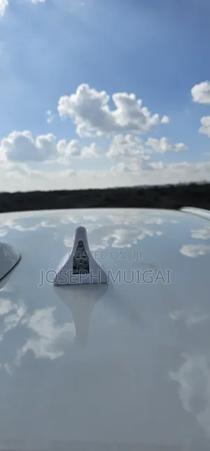 Solar Shark Fin Car Anti-collision Warning Light -