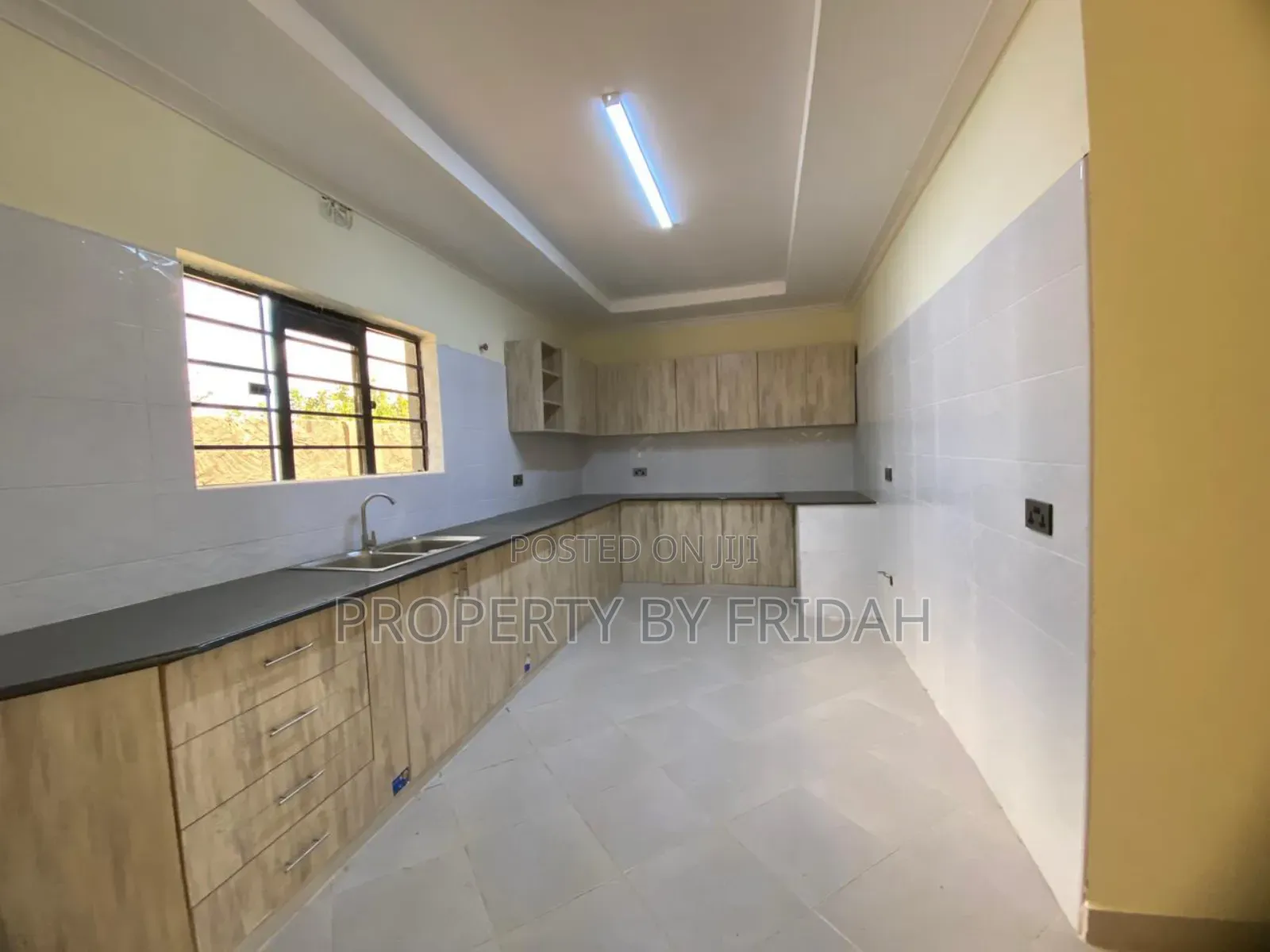 4bdrm Bungalow in Kitengela for sale
