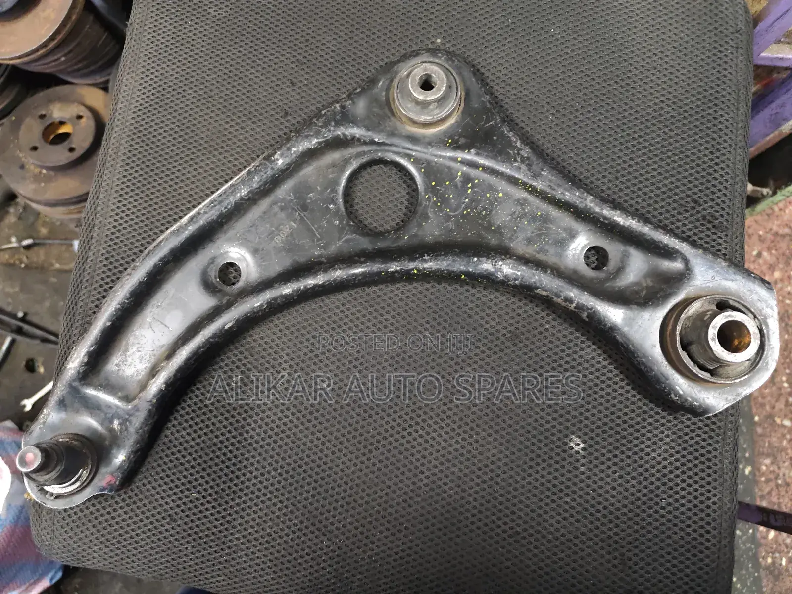 Front Control Arm Nissan Note