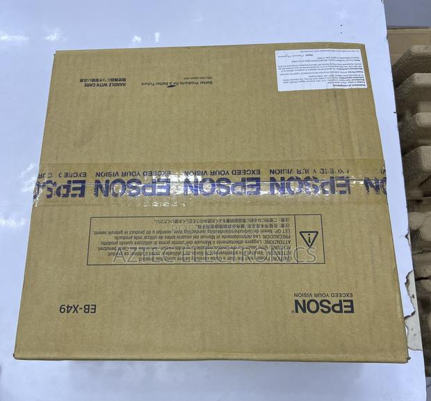 Epson Projector Eb-x49 - thumbnail 3