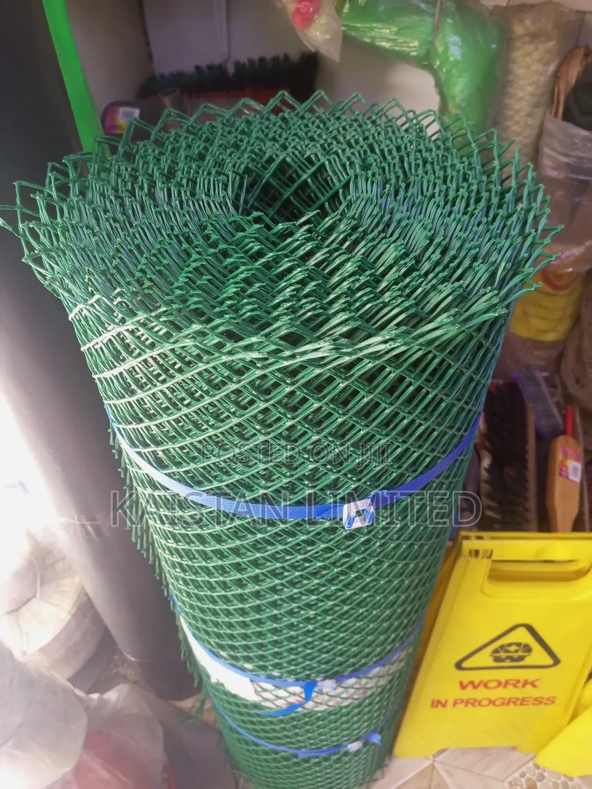 Plastic Chicken Mesh 1m By 25m
