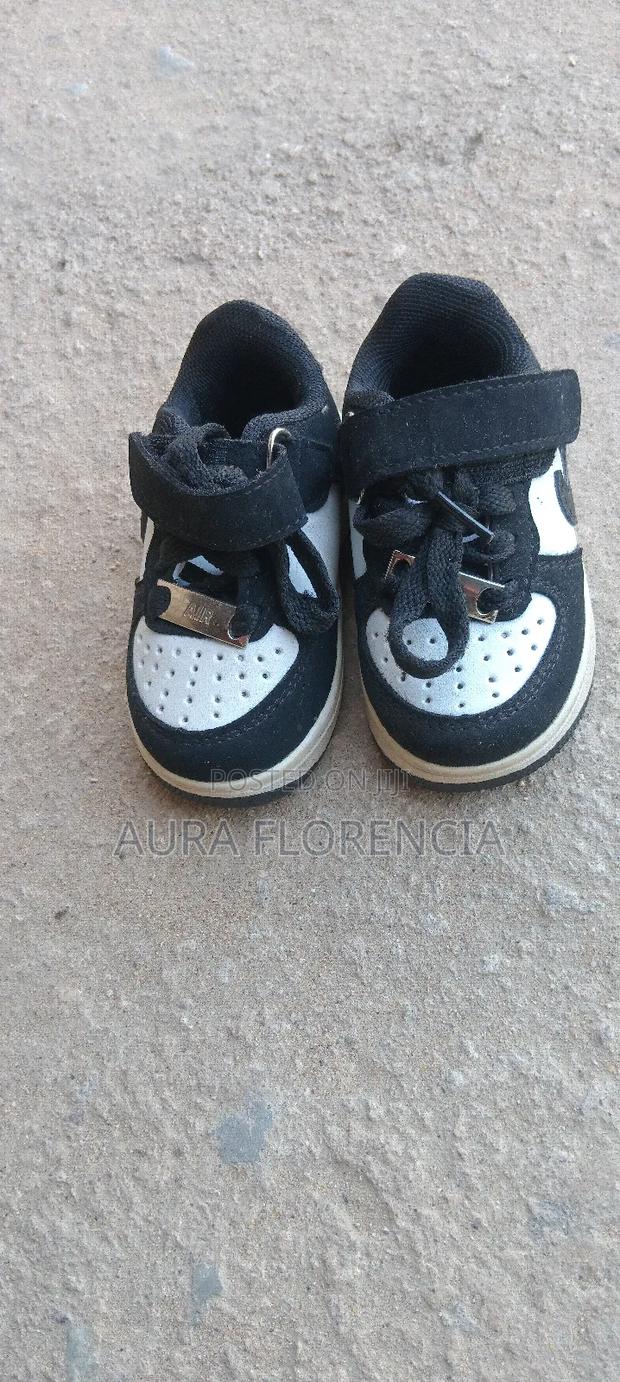 Shoes and Carrier - thumbnail 2