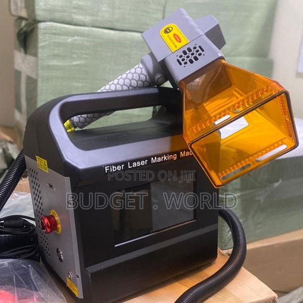 20w 30w 50w Handheld Metal Engraving Laser Marking Printing