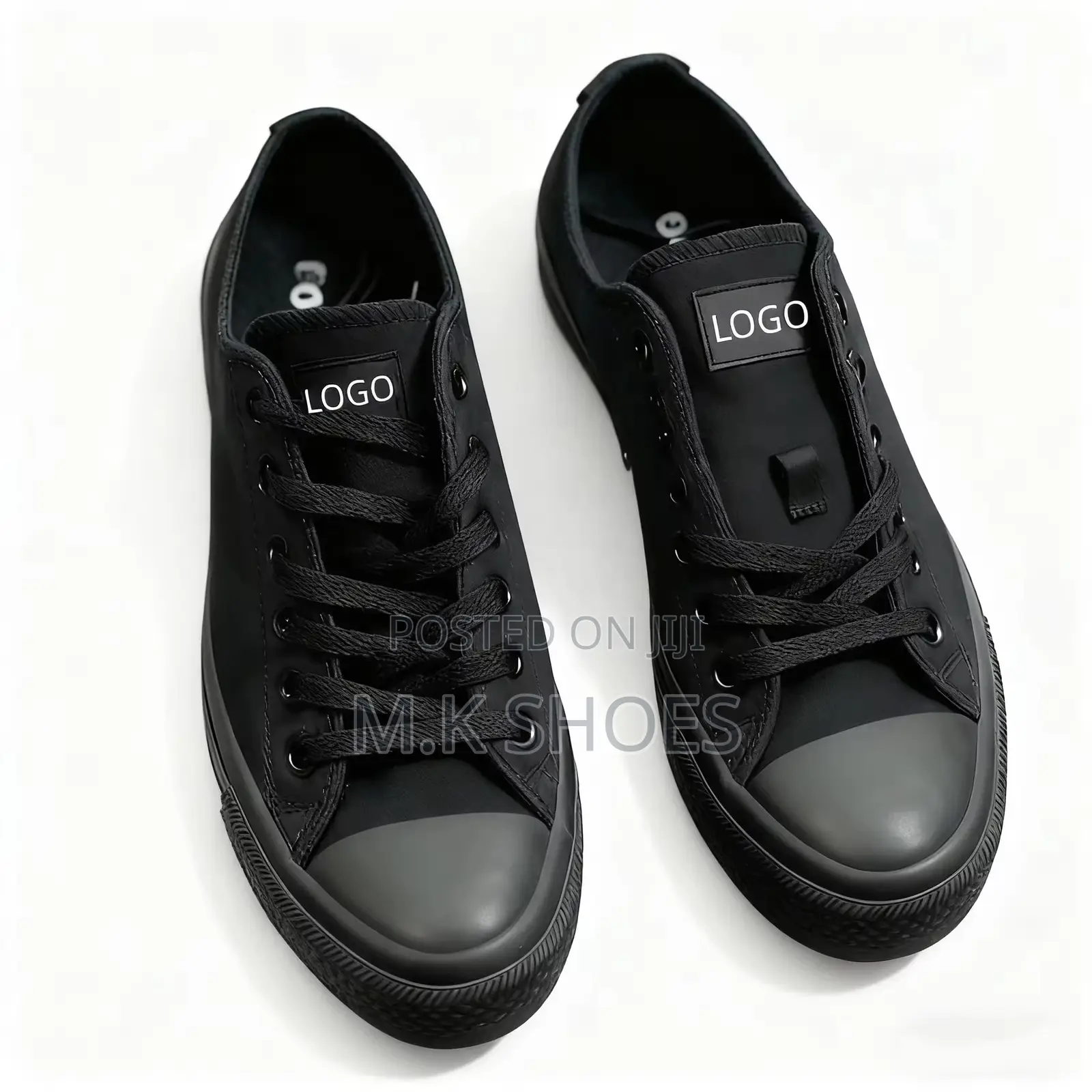 Converse All Black