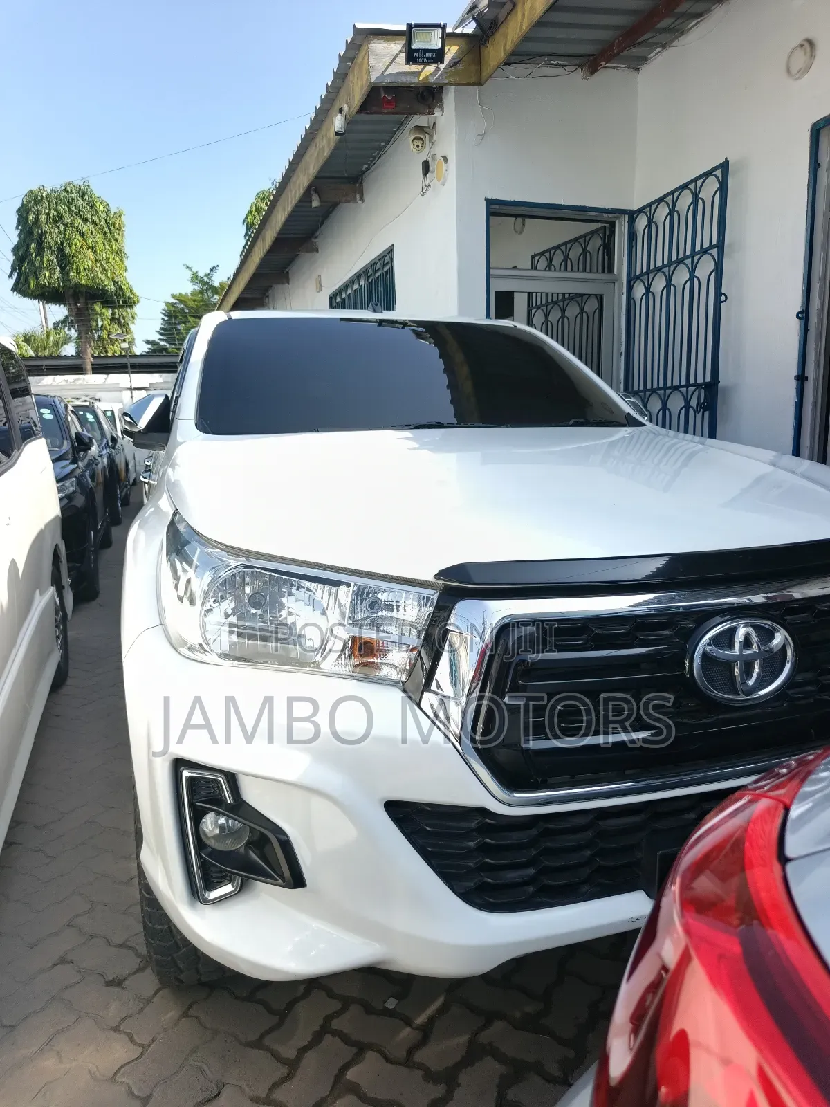 Toyota Hilux Revo Double Cab Deisel 2.8 AWD 2019 White