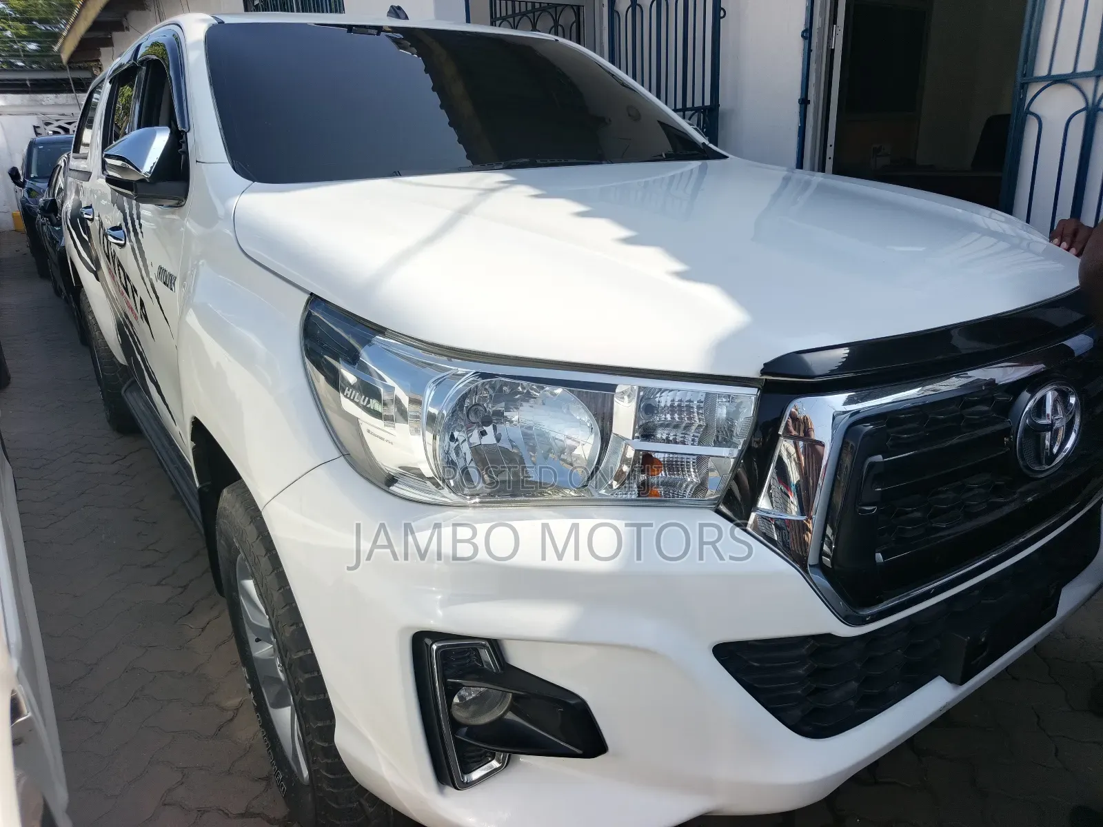 Toyota Hilux Revo Double Cab Deisel 2.8 AWD 2019 White