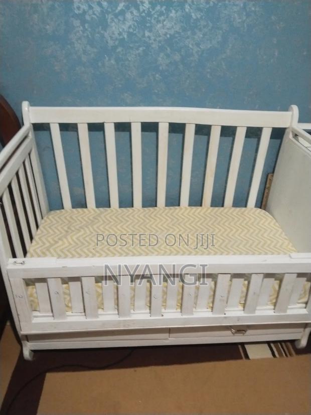 Baby Crib With Mattress and Beddings as Bonus