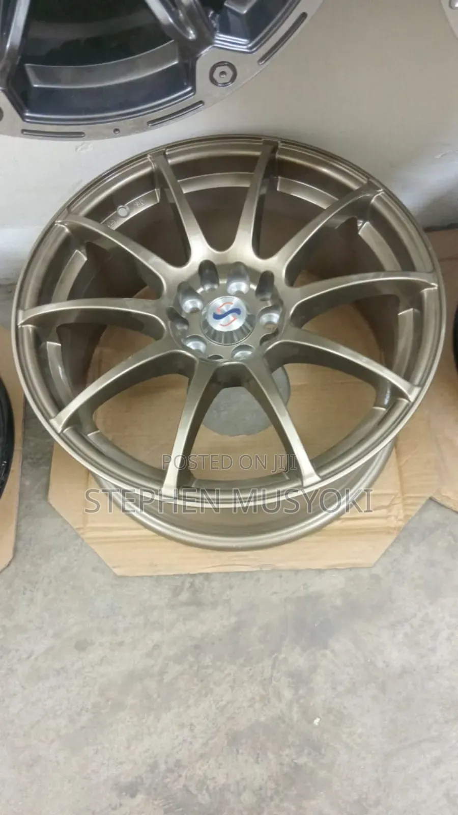 Universal Size 17inch Semi Offset Wheels