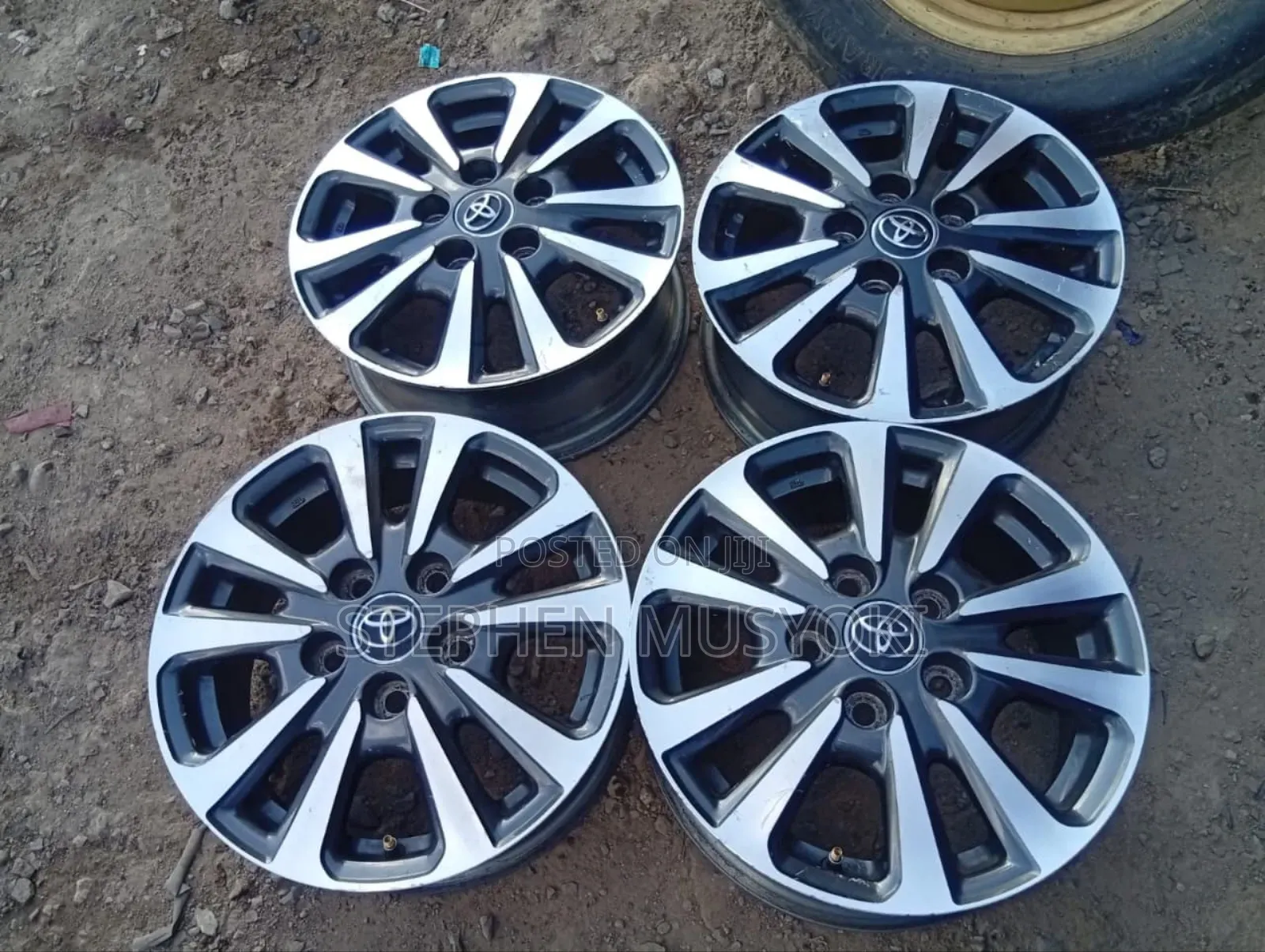 Toyota Noah, Voxy,Auris,Rumion Size 15inch Rims