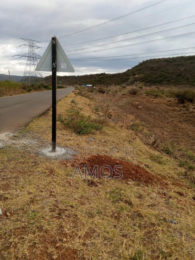 6acres Touching Ngong to Suswa Tarmac Near Giceru Shopping Center. - main view