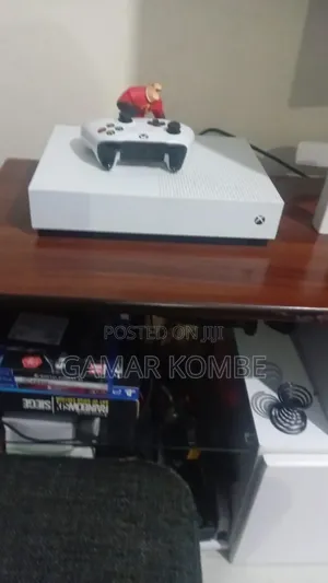 Xbox One S