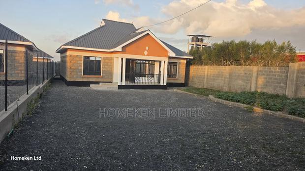 3bdrm Bungalow in Kitengela for sale