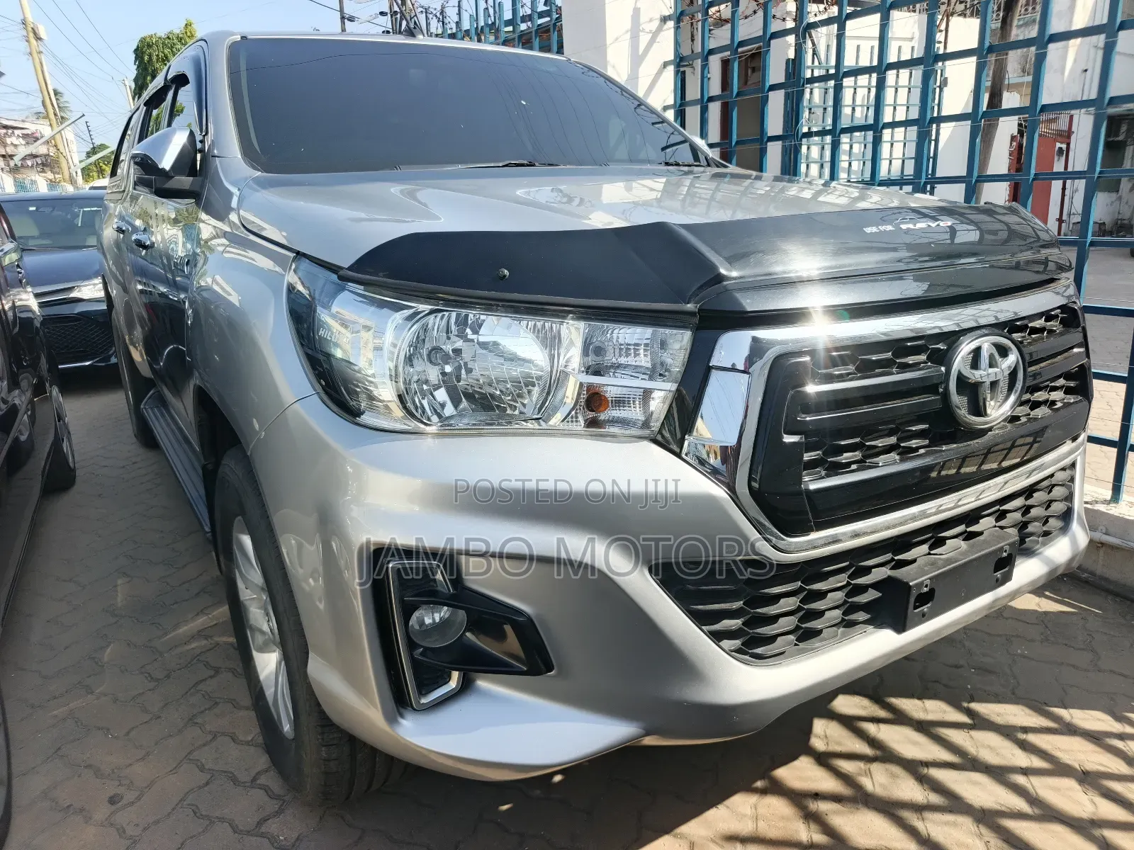 Toyota Hilux Revo Double Cab Deisel 2.8 AWD 2019 Silver