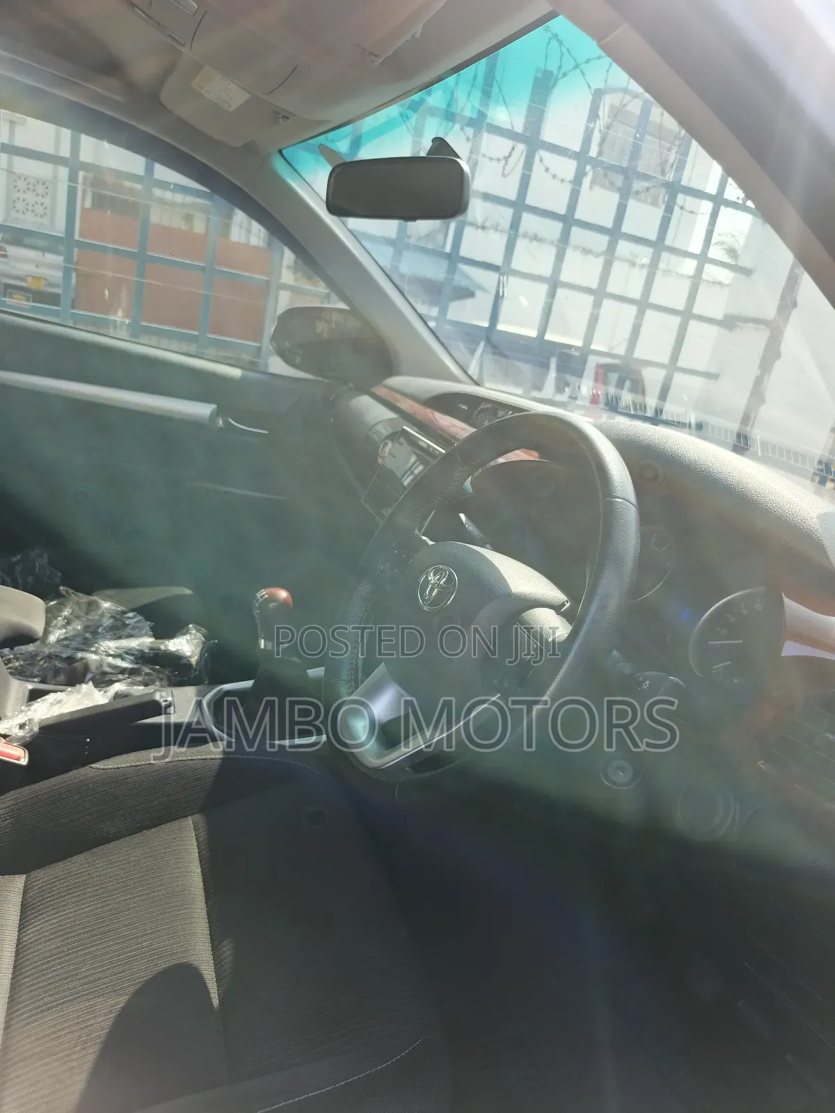 Toyota Hilux Revo Double Cab Deisel 2.8 AWD 2019 Silver