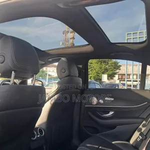 Mercedes-Benz E300 2019 White