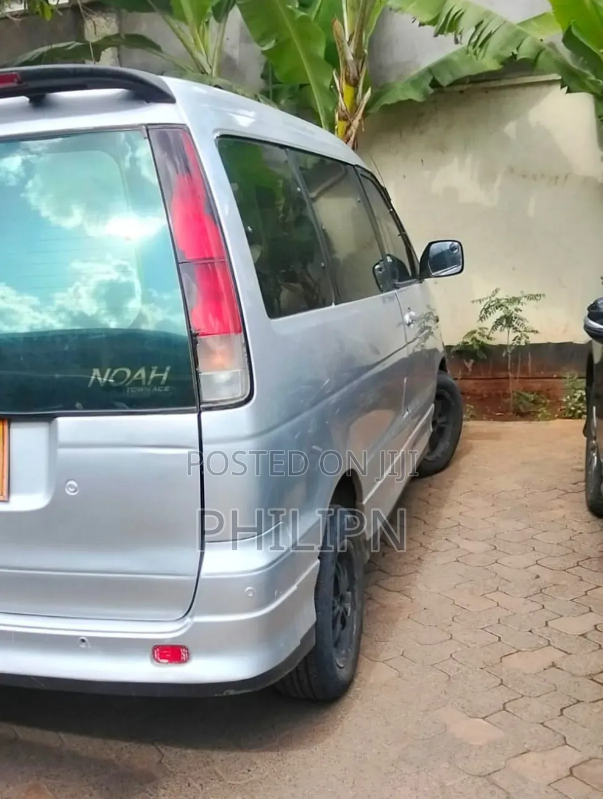 Toyota Noah 2008 Silver