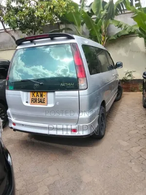 Toyota Noah 2008 Silver