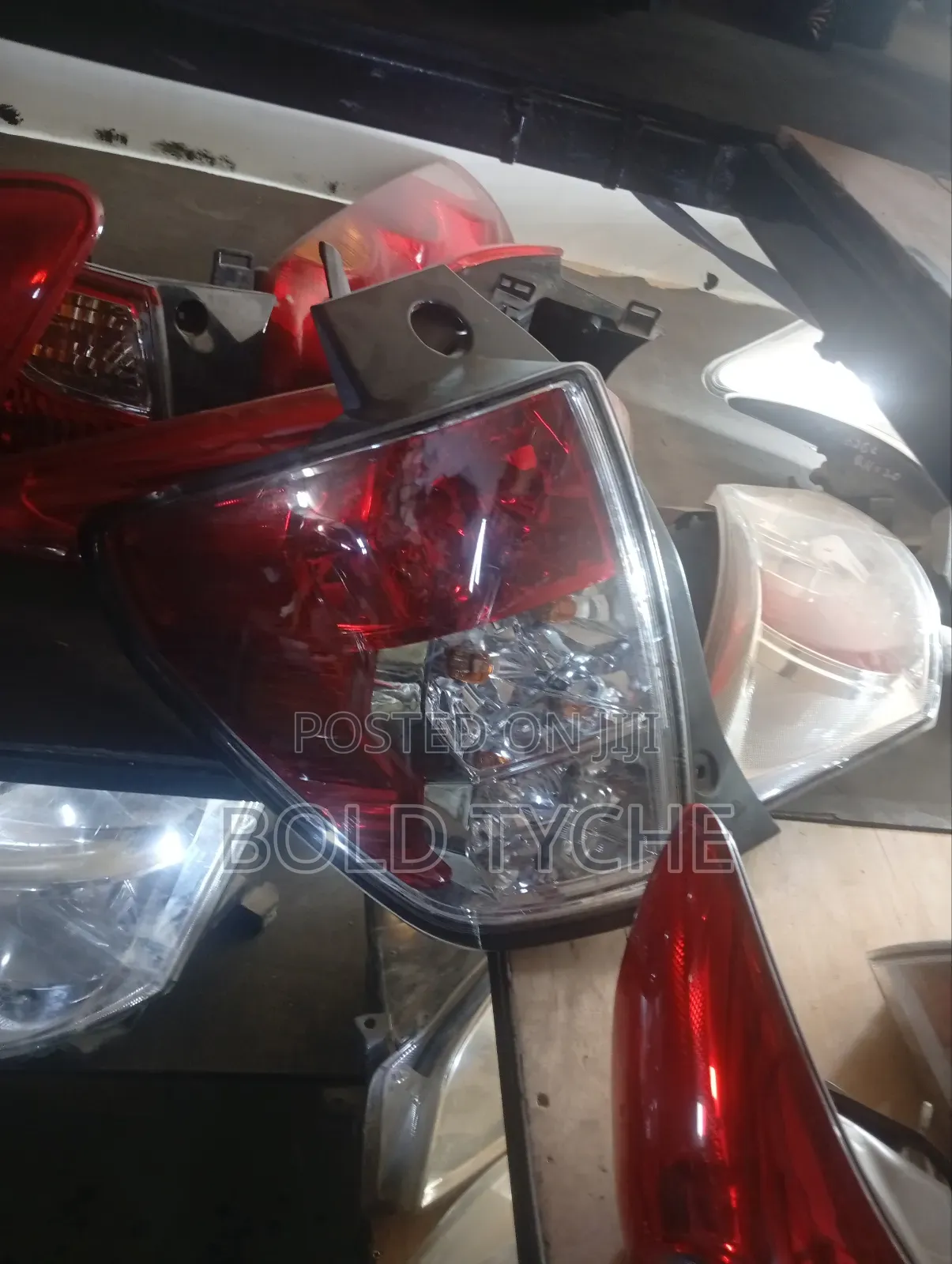Subaru Forester Sh5 Taillight