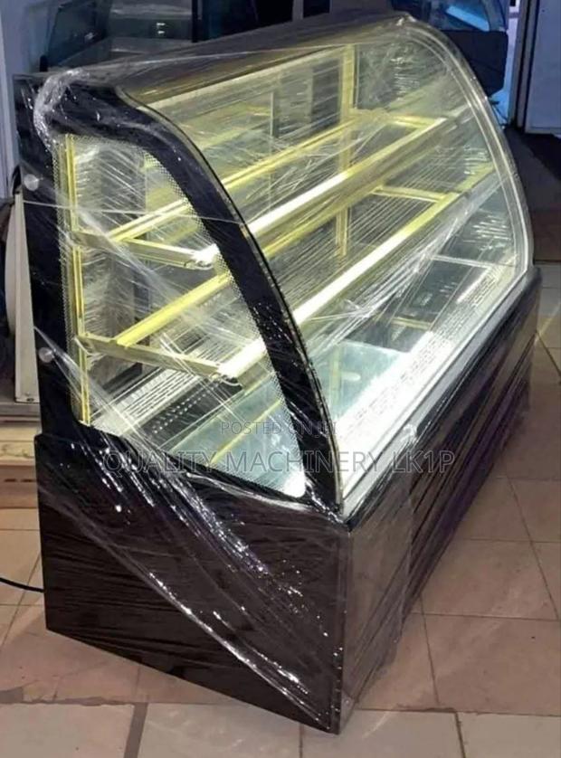 Classic Cake Display Cabinet - main view