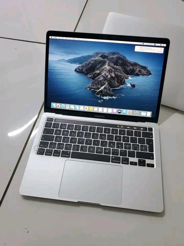 Laptop Apple MacBook Pro 2020 32GB Intel Core I7 SSD 512GB