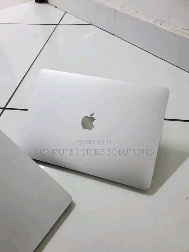 Laptop Apple MacBook Pro 2020 32GB Intel Core I7 SSD 512GB - thumbnail 3