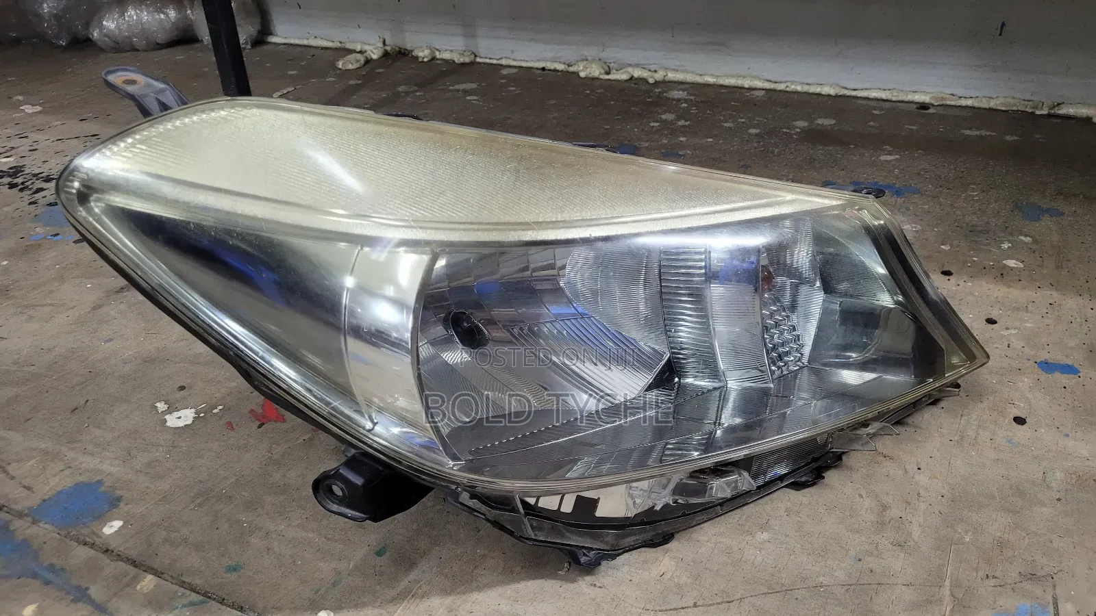 Vitz 2012 Headlight
