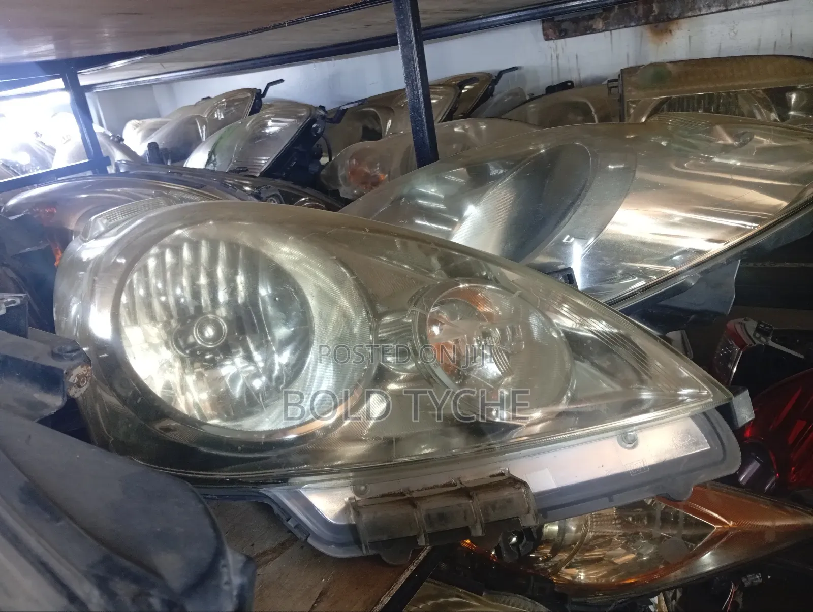 Note 2008 Headlight