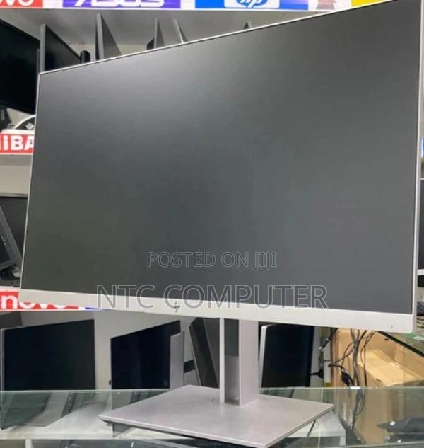 Hp Elitedisplay E273q 27" QHD 1440p Usb-C Ips Panel Backlit Monitor.