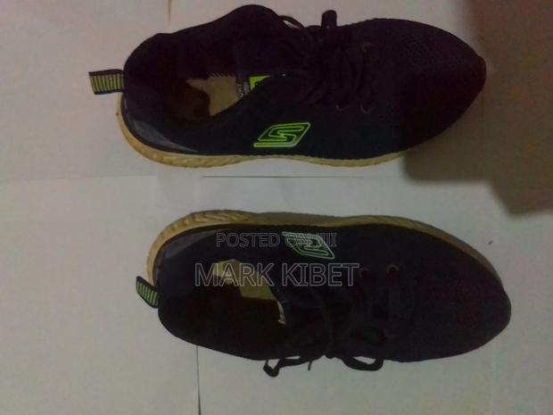 Cool and Comfortable Shoes - thumbnail 3