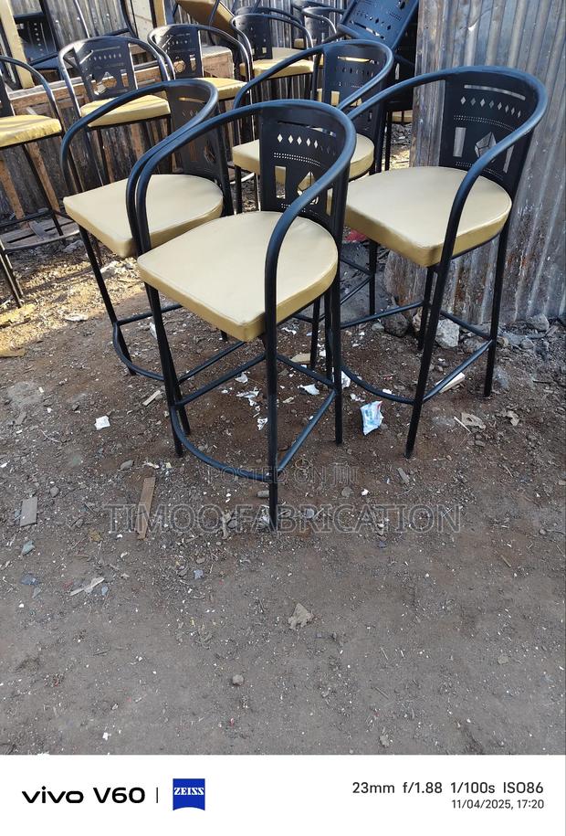 Restaurants High Stools - main view