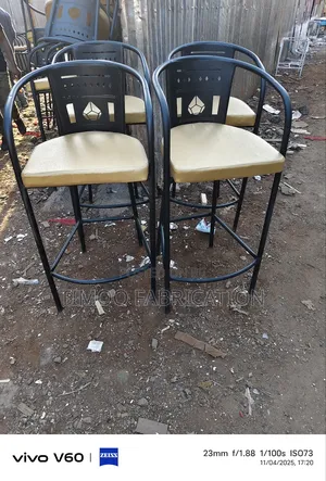 Restaurants High Stools 